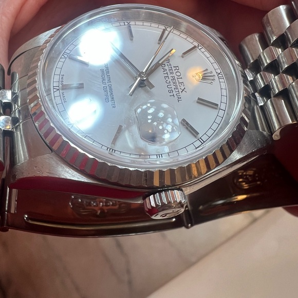 Rolex Datejust Pre-Owned, Dial Silver Baton, Size 36mm, 16234 - Picture 5 of 7